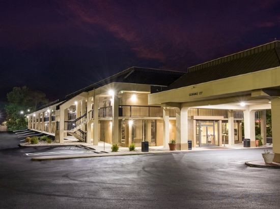 Фото The Commodore