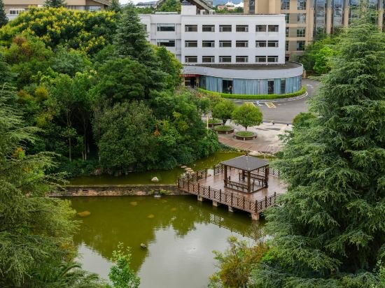 Фото Hilton Garden Inn Kunming Dianchi
