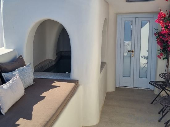 Фото Blue Art Caves