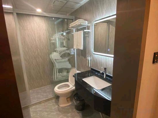 Фото Homeinn Huayi Hotel Shanghai Songjiang Sports Center