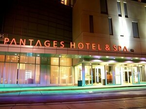 Гостиница Pantages Hotel Downtown Toronto