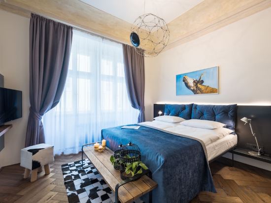 Фото MOOo by the Castle