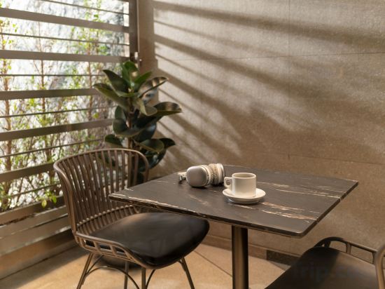 Фото Lumen Bangkok Udomsuk Station