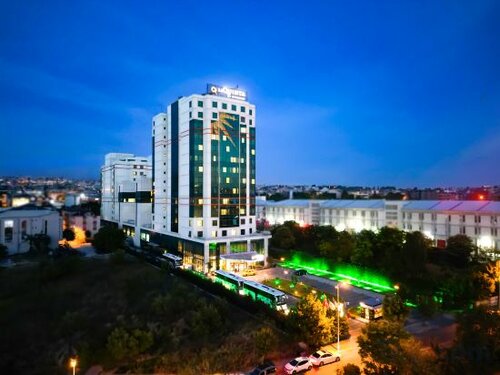 Гостиница La Quinta by Wyndham Istanbul Gunesli в Багджиларе