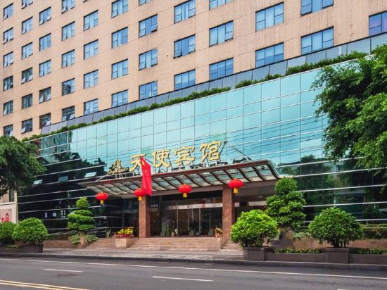 Фото отеля 1