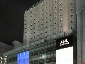 Гостиница Bizcourt Cabin Susukino - Caters to Men