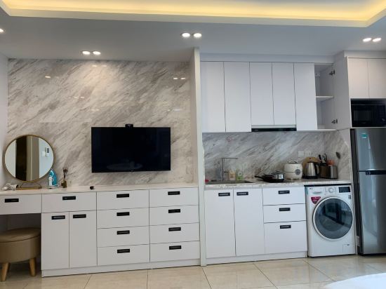 Фото Vinhomes D'Capitale Residence - CitiHome