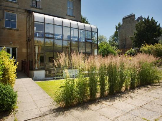 Фото Wentworth House