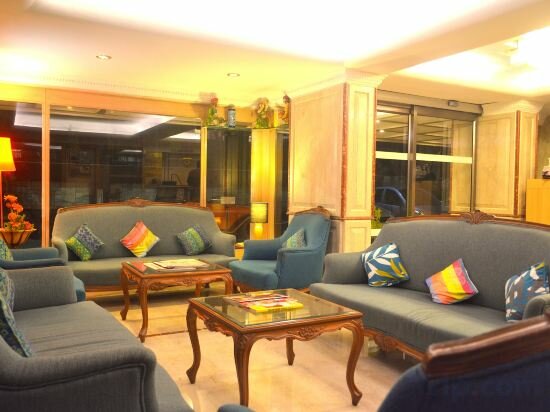 Фото The Emerald Hotel & Executive Apartments