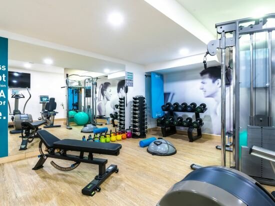 Фото Occidental Praha Five