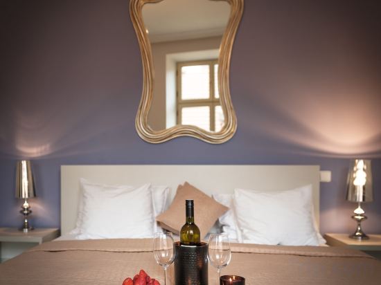 Фото 4 Arts Apartments by Adrez Living