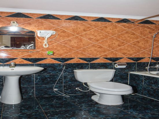 Фото Little Brick Saigon Hotel