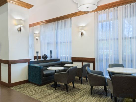 Фото Hyatt Place Boston/Medford