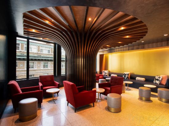 Фото The Charter Hotel Seattle, Curio Collection by Hilton