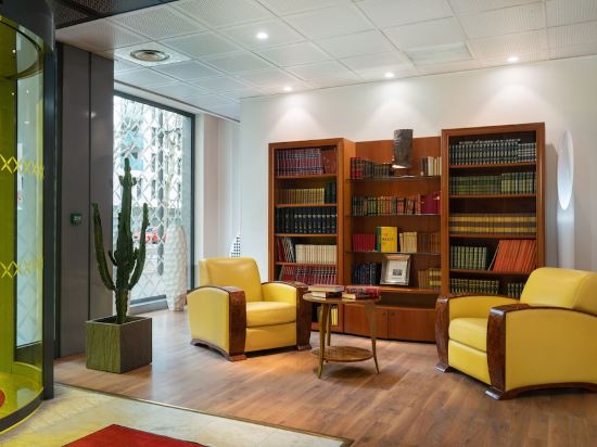 Фото Hôtel Charlemagne by HappyCulture