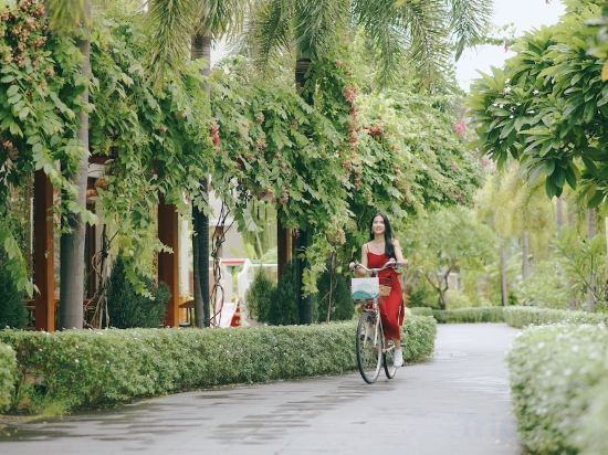 Фото Silk Sense Hoi An River Resort