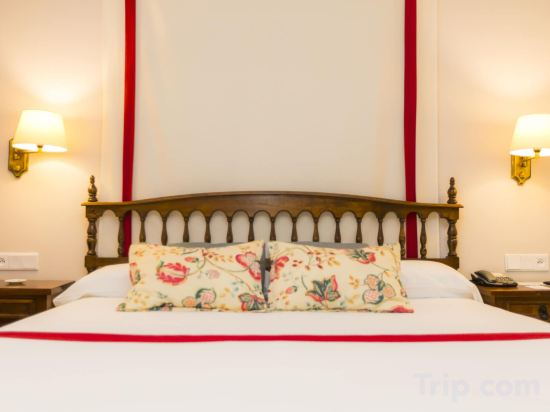 Фото Parador De Ribadeo Lugo