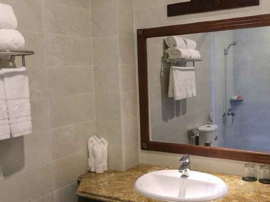 Фото Iris Dalat Hotel