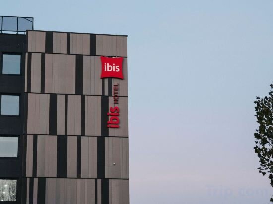 Фото Ibis Rouen Centre Rive Gauche Mermoz