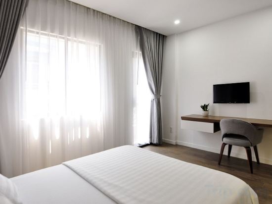 Фото Royal Dragon Boutique Hotel