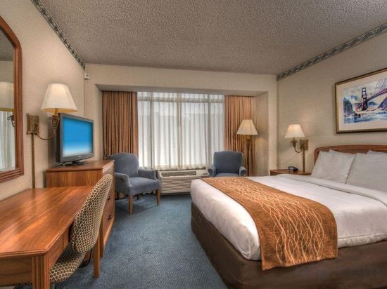 Фото Comfort Inn by the Bay