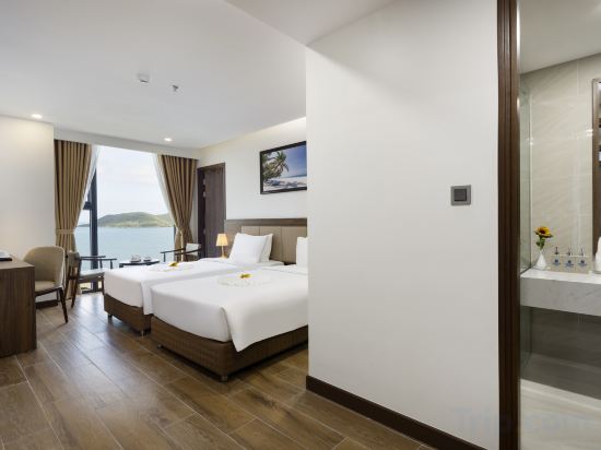 Фото Miracle Luxury Hotel