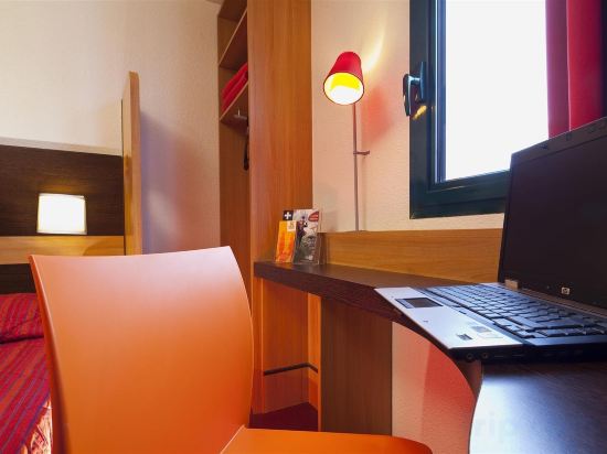 Фото Première Classe Paris Ouest - Gennevilliers Barbanniers