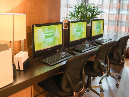 Фото Courtyard by Marriott Seattle Bellevue/Downtown