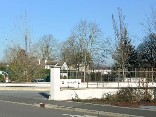 Фото B And B Hotel Paris Meudon Velizy