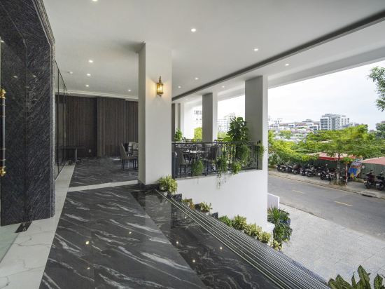 Фото Monaco Hotel & SPA Da Nang