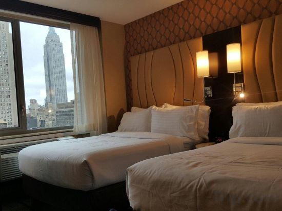 Фото Holiday Inn New York City - Times Square