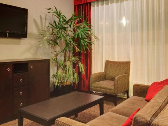 Фото Holiday Inn Express Los Angeles Lax Airport by Ihg