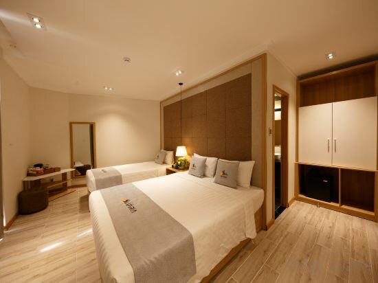 Фото Varia Hotel