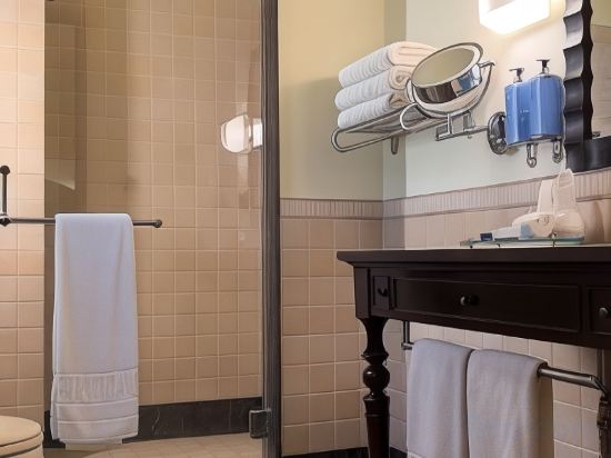 Фото Heritage Luxury Suites- All Suite hotel