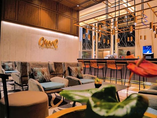 Фото Movenpick Surabaya City