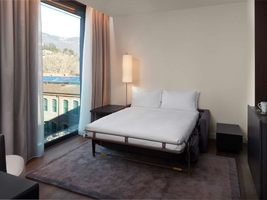 Фото Hilton Lake Como