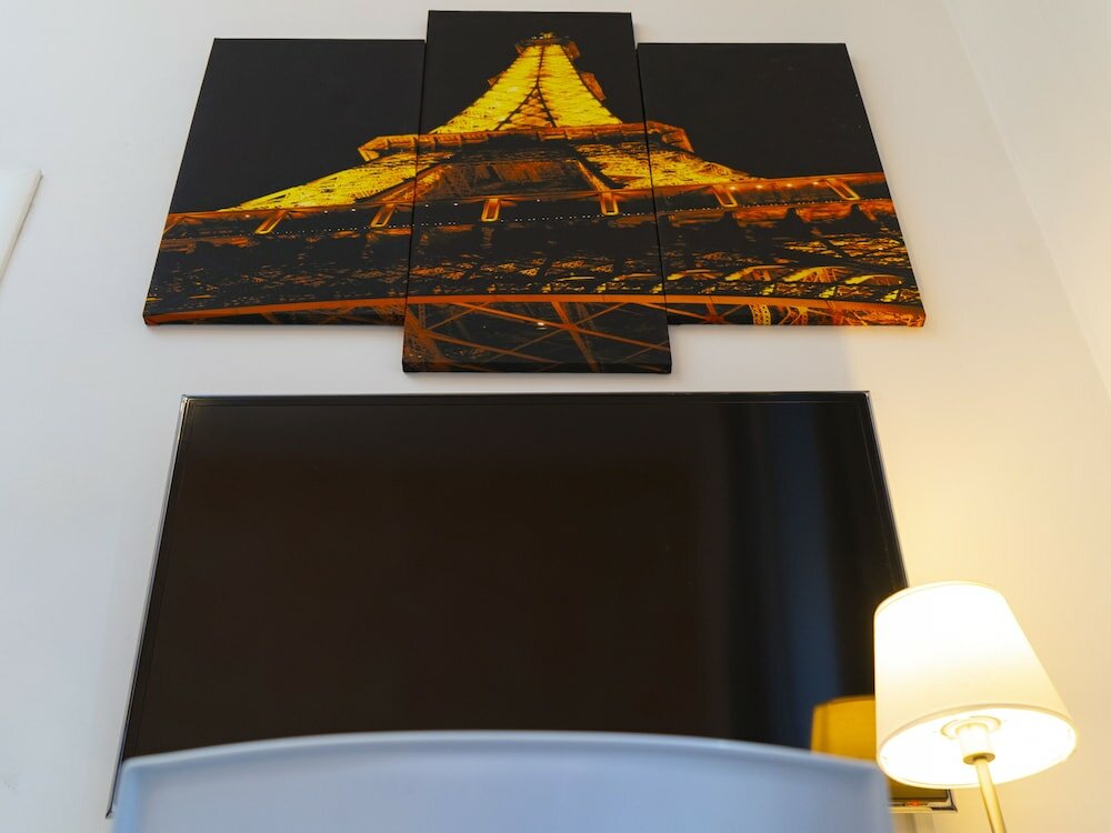 Фото Salotto Piramide B&b