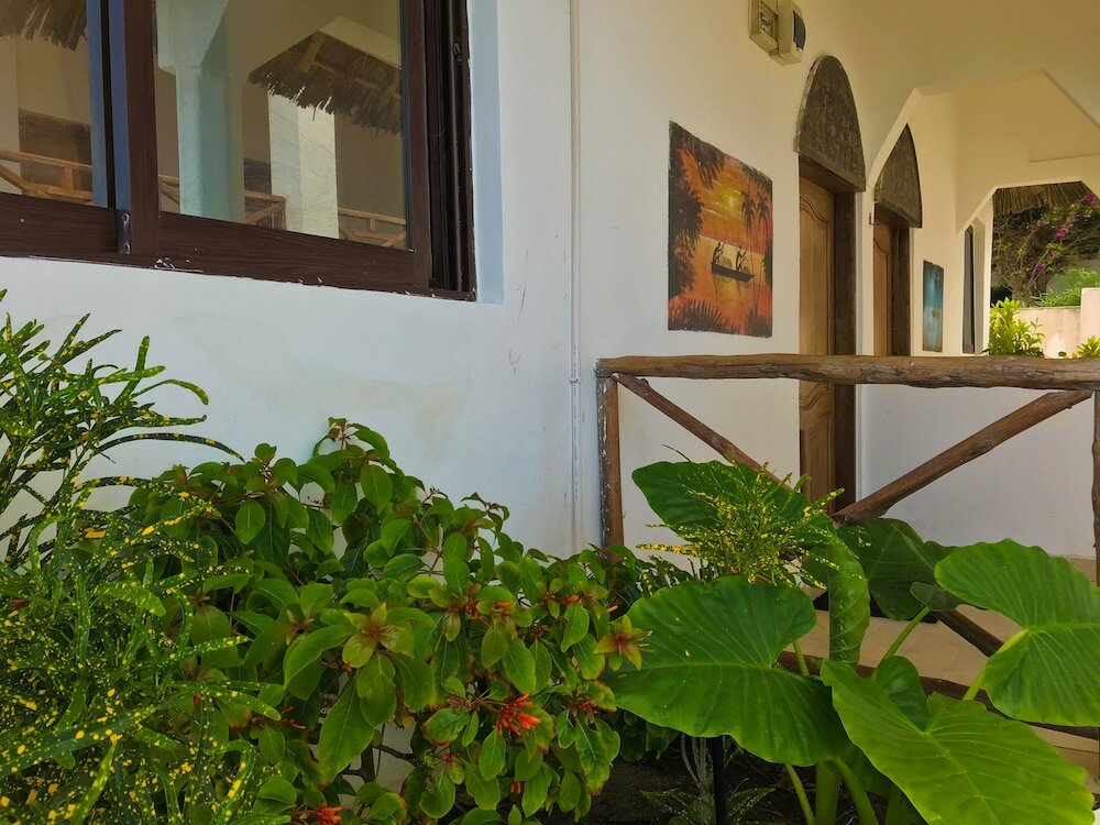 Фото Jambiani White Sands 