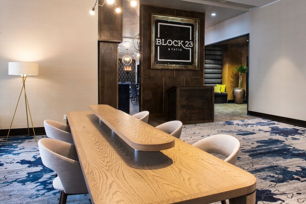 Фото Sheraton Oklahoma City Downtown Hotel