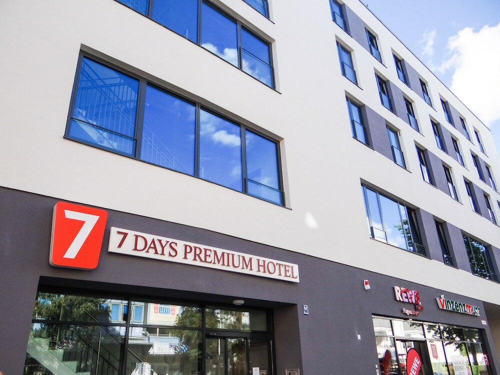 Фото отеля 1