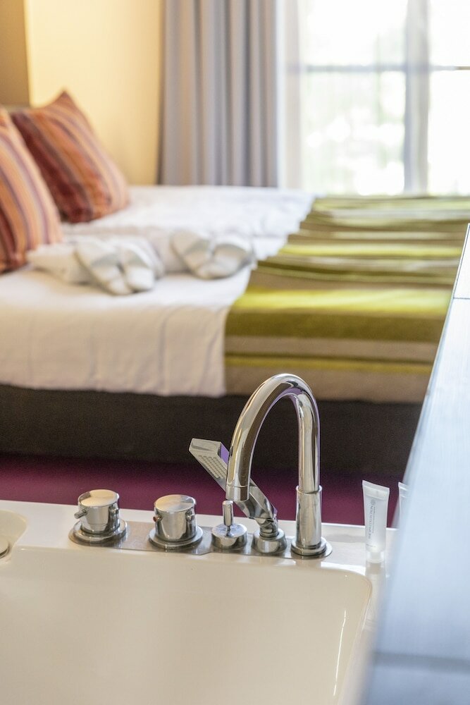 Фото Eburon Hotel - Different Hotels