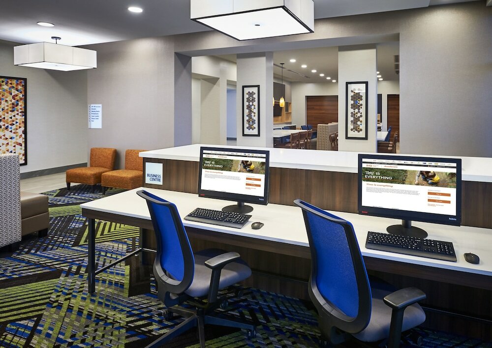 Фото Holiday Inn Express Niagara-On-The-Lake