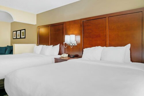 Гостиница Comfort Suites Findlay I-75 в Финдли