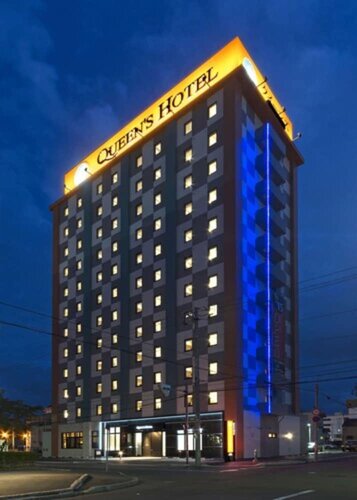 Гостиница Queen's Hotel Chitose в Титосэ