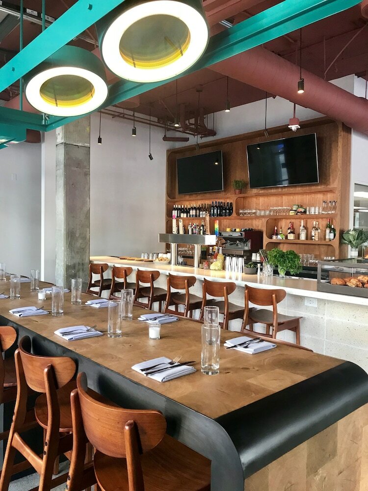 Фото Gateway Hotel Santa Monica