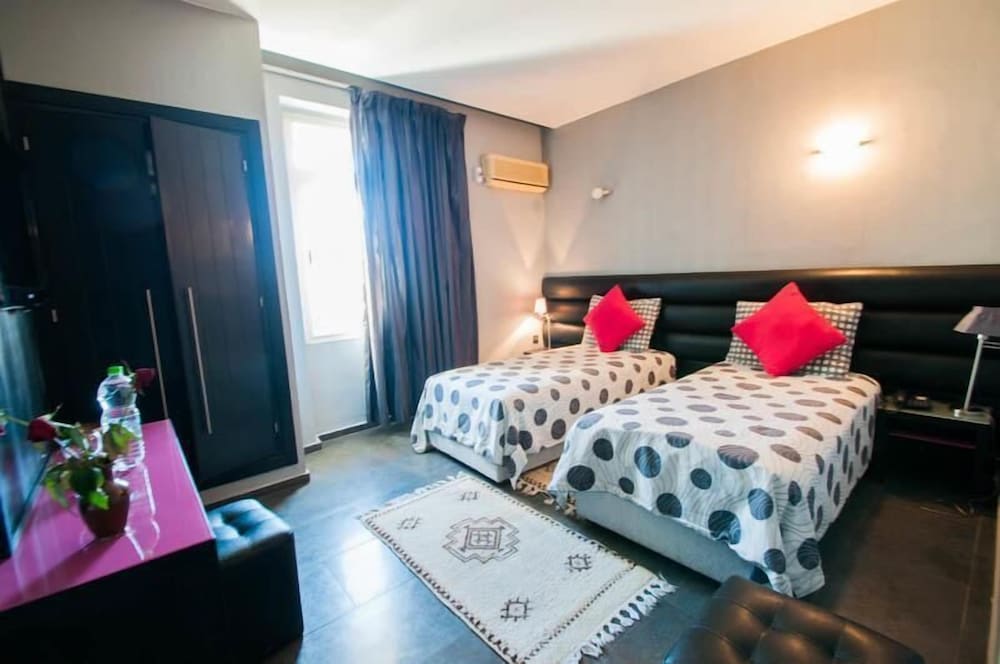 Фото Hotel De La Paix