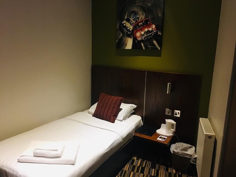 Фото The Commercial Hotel