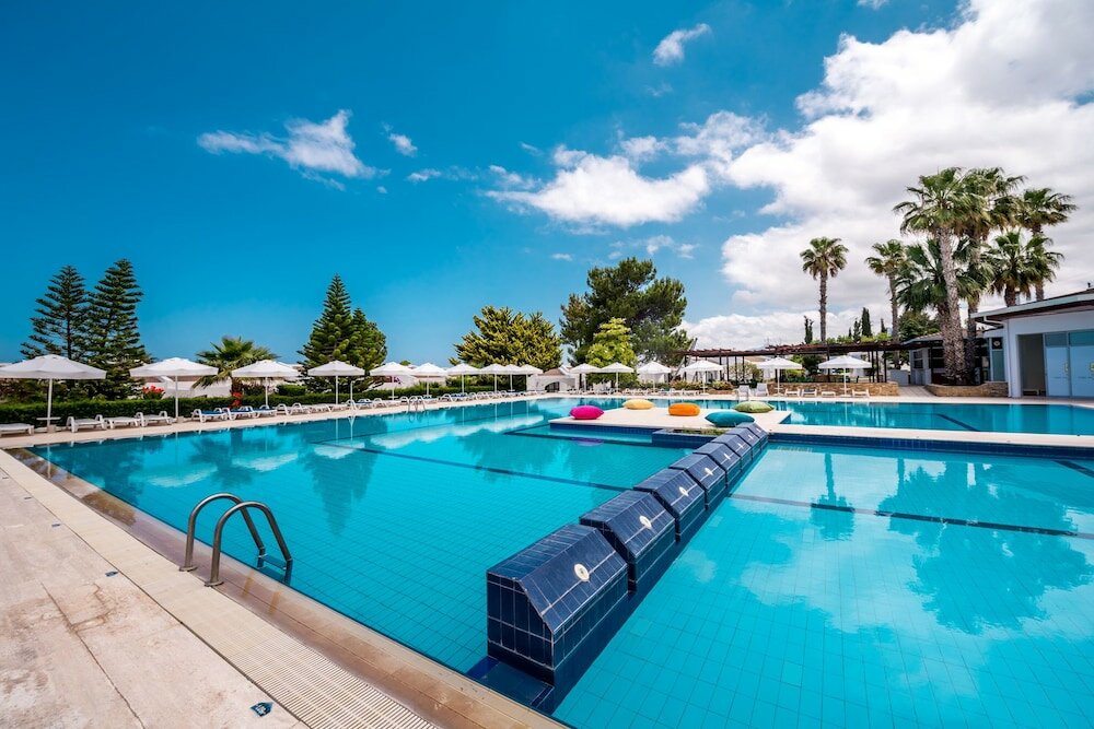 Фото The Olive Tree Hotel