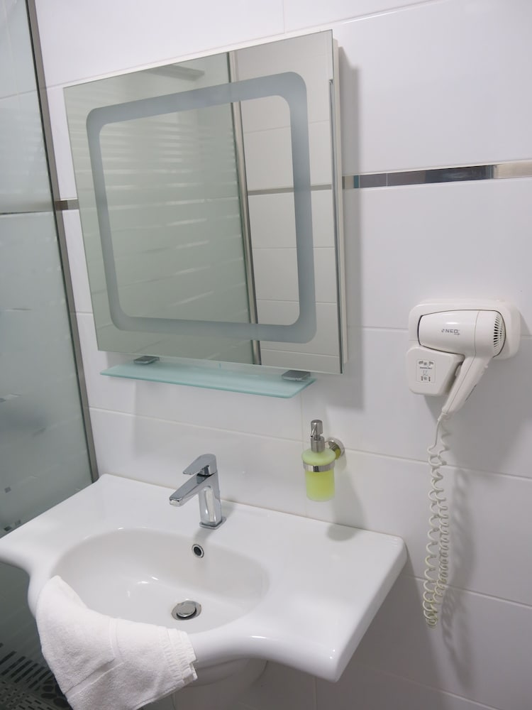 Фото Family Hotel Albizia