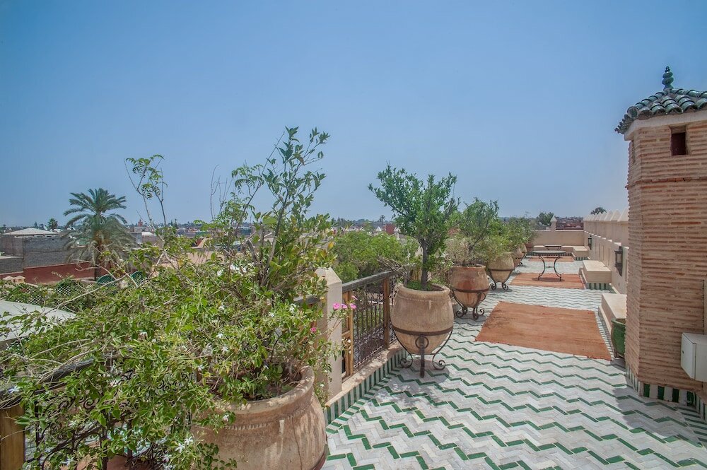 Фото Riad Laurence Olivier